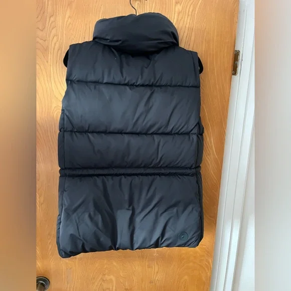 Save the duck puffer vest 2/M - Picture 8 of 13